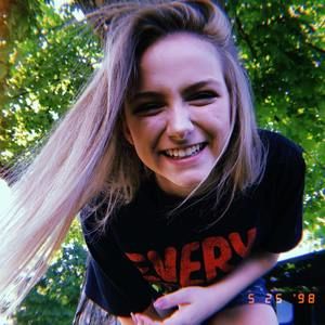 Meet your Posher, Kaci